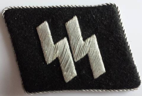 German WW2 Waffen SS NCO Untersturmfuhrer matched set of collar tabs with COA 100% original