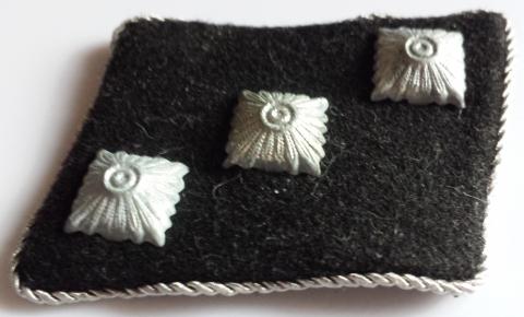 German WW2 Waffen SS NCO Untersturmfuhrer matched set of collar tabs with COA 100% original