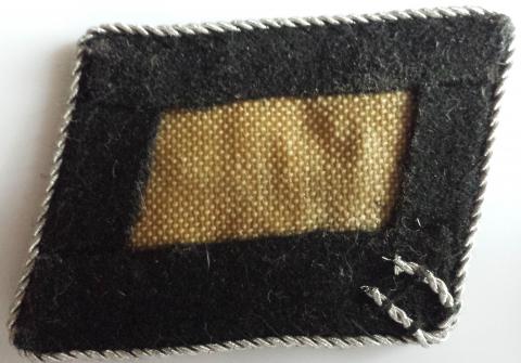 German WW2 Waffen SS NCO Untersturmfuhrer matched set of collar tabs with COA 100% original